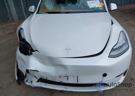 2021 Tesla Model Y Performance Dual Motor All-Wheel Drive/Standard Range Rear-Wheel Drive из США, поврежденный, VIN 5YJYGAED8MF173496